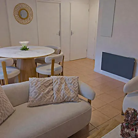 Le Castelli - Avec Piscine Apartament